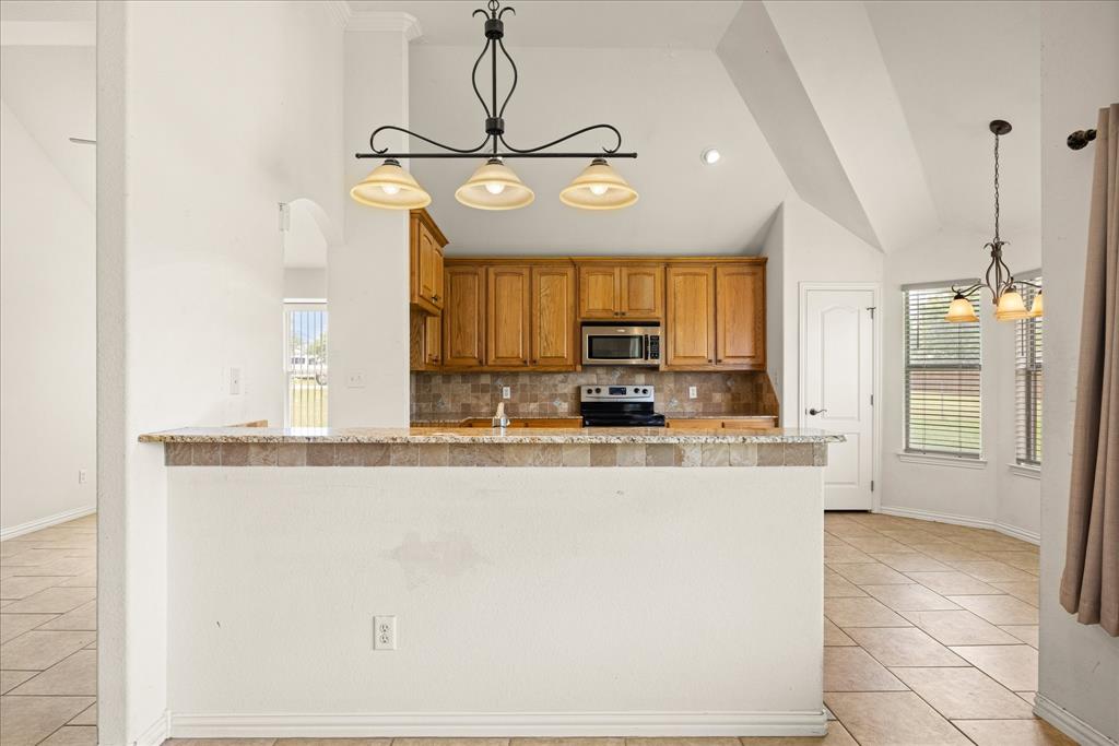 1904 Lazy Court, Granbury, TX 76048