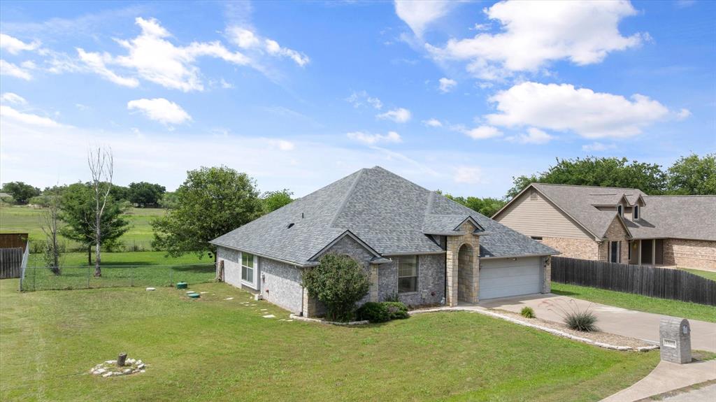 1904 Lazy Court, Granbury, TX 76048