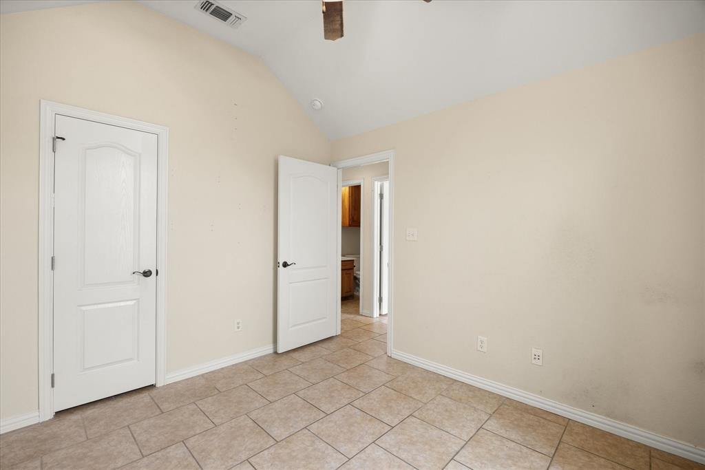 1904 Lazy Court, Granbury, TX 76048