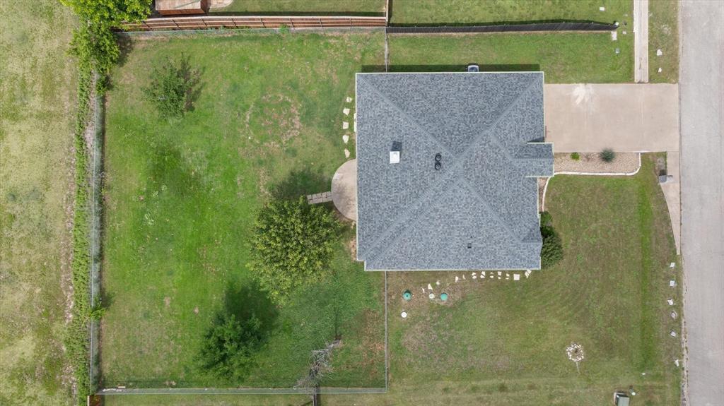 1904 Lazy Court, Granbury, TX 76048