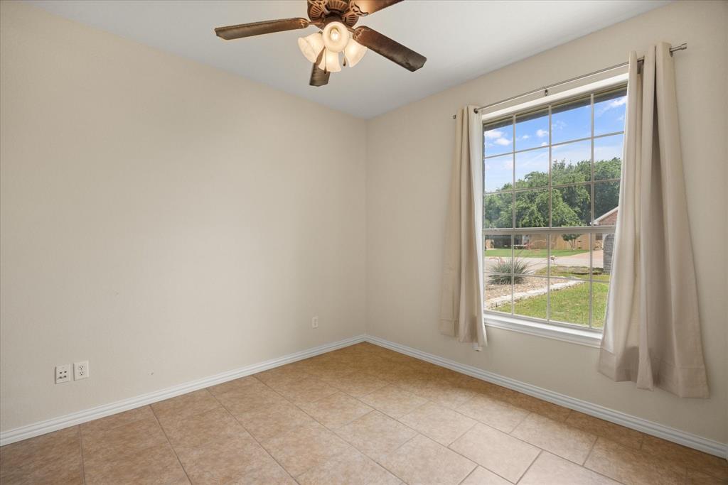 1904 Lazy Court, Granbury, TX 76048