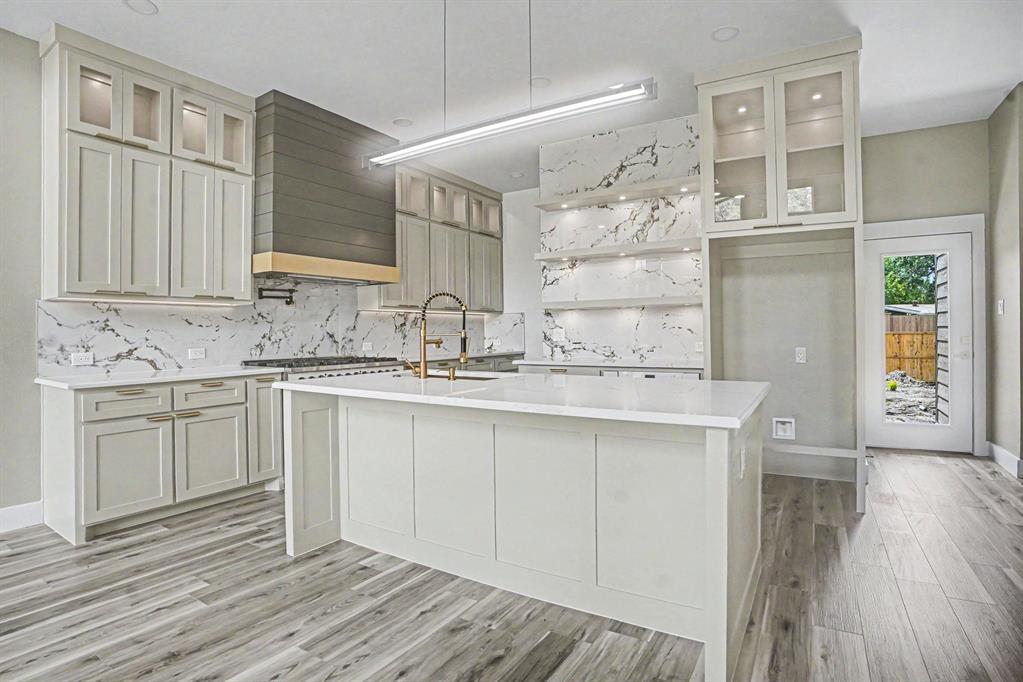 2506 Gross Road, Dallas, TX 75228