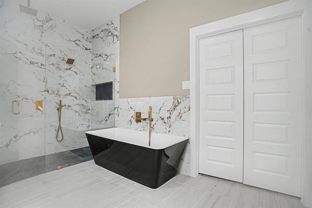 2506 Gross Road, Dallas, TX 75228
