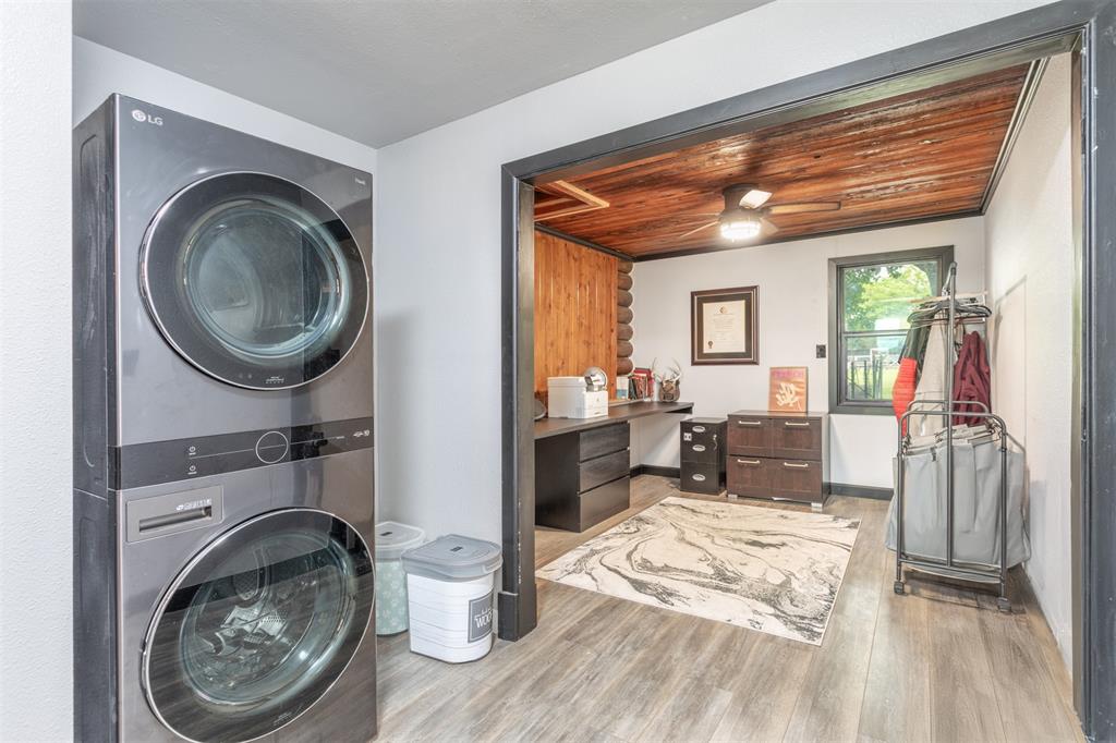 Laundry and built in office area with double built in desk