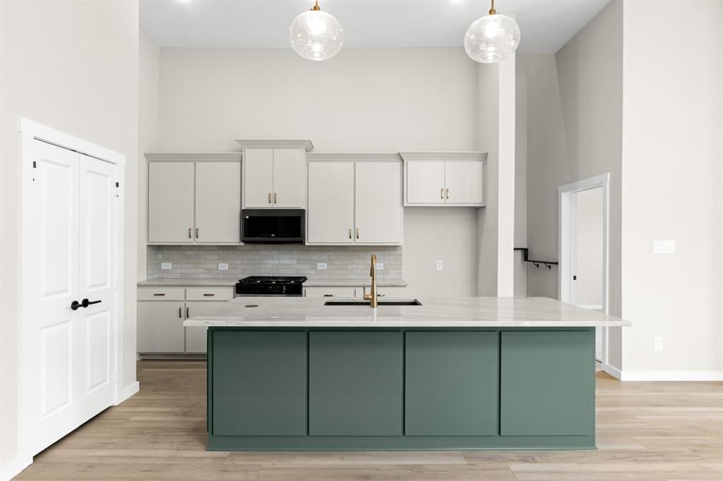 015-8609DelRioTrail-Wylie-TX-75098-Kitchen.jpg-SMALL