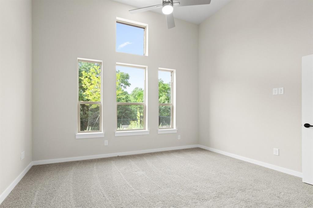 020-8609DelRioTrail-Wylie-TX-75098-PrimaryBedroom.jpg-SMALL
