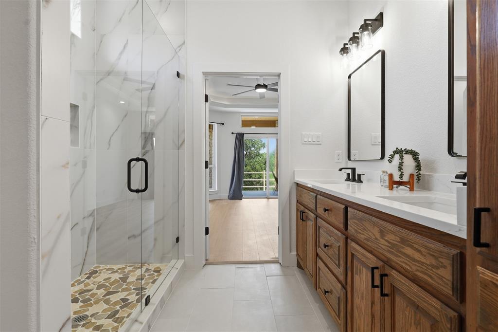 Dual sinks