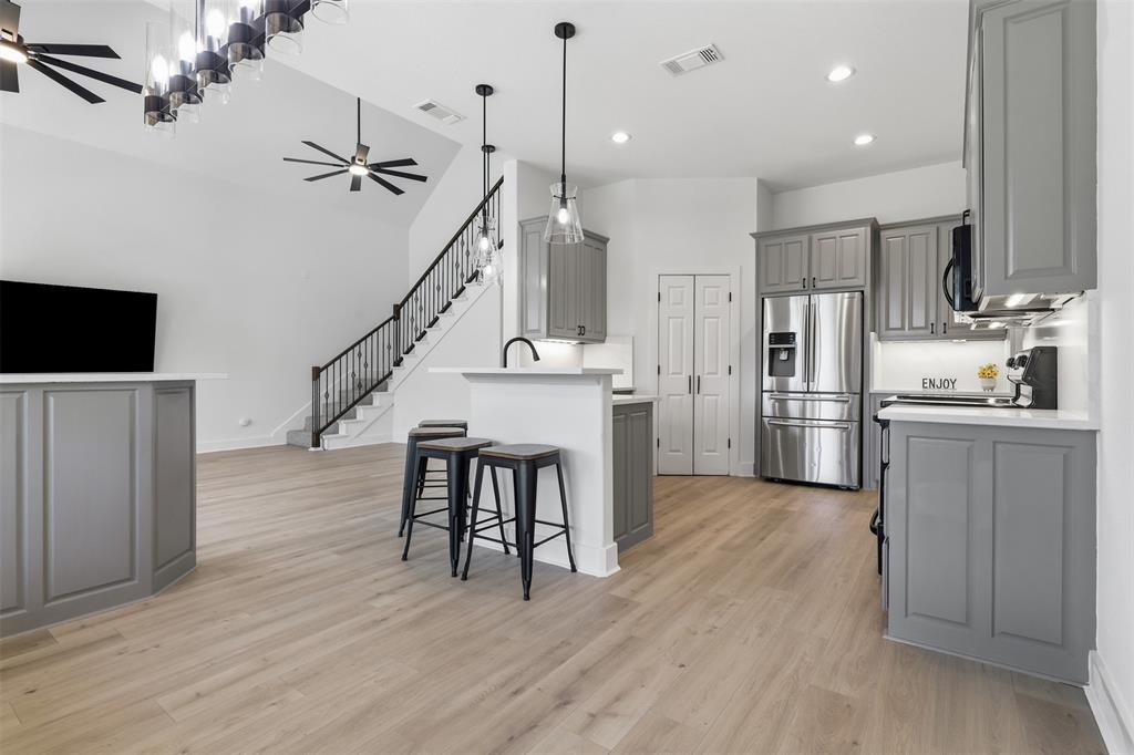 6107 Grande Cove Court, Granbury, TX 76049