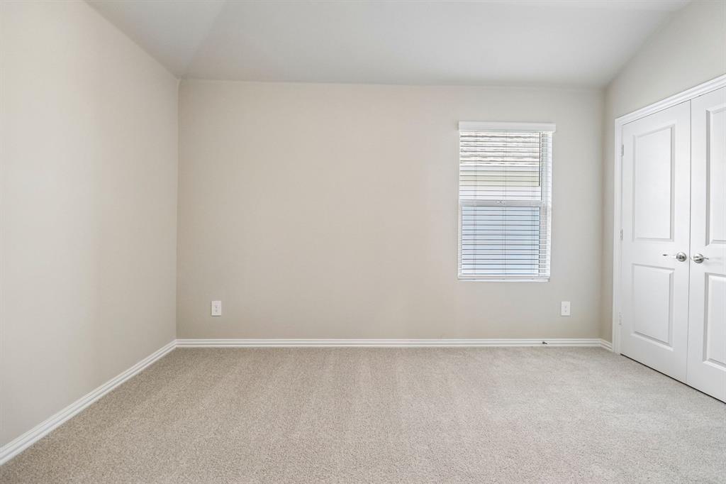 Photo is not of the actual home, but is an inspirational photo of builder’s model home and may depict options, furnishings, and/or decorator features that are not included.