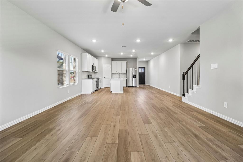 Photo is not of the actual home, but is an inspirational photo of builder’s model home and may depict options, furnishings, and/or decorator features that are not included.