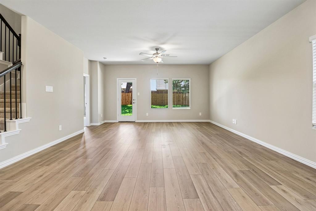 Photo is not of the actual home, but is an inspirational photo of builder’s model home and may depict options, furnishings, and/or decorator features that are not included.
