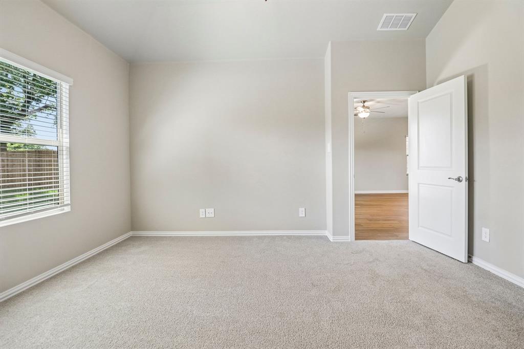 Photo is not of the actual home, but is an inspirational photo of builder’s model home and may depict options, furnishings, and/or decorator features that are not included.
