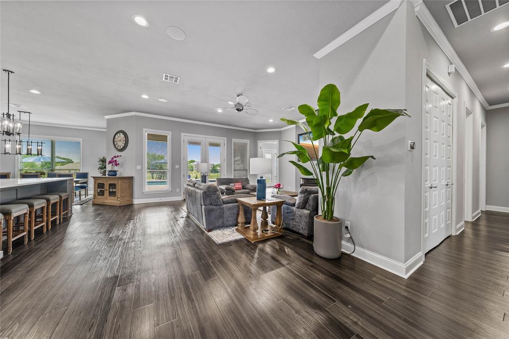104 Chalet Lane, Waco, TX 76712