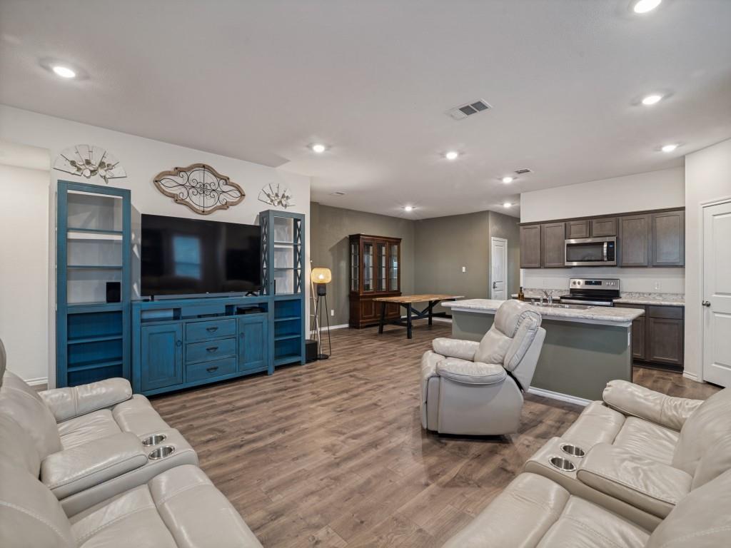 709 Darlington Oak Avenue, Royse City, TX 75189 709 Darlington Oak Avenue, Royse City, TX 75189