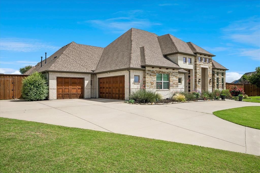 Great Circle Drive and lots of extra parking Great Circle Drive and lots of extra parking