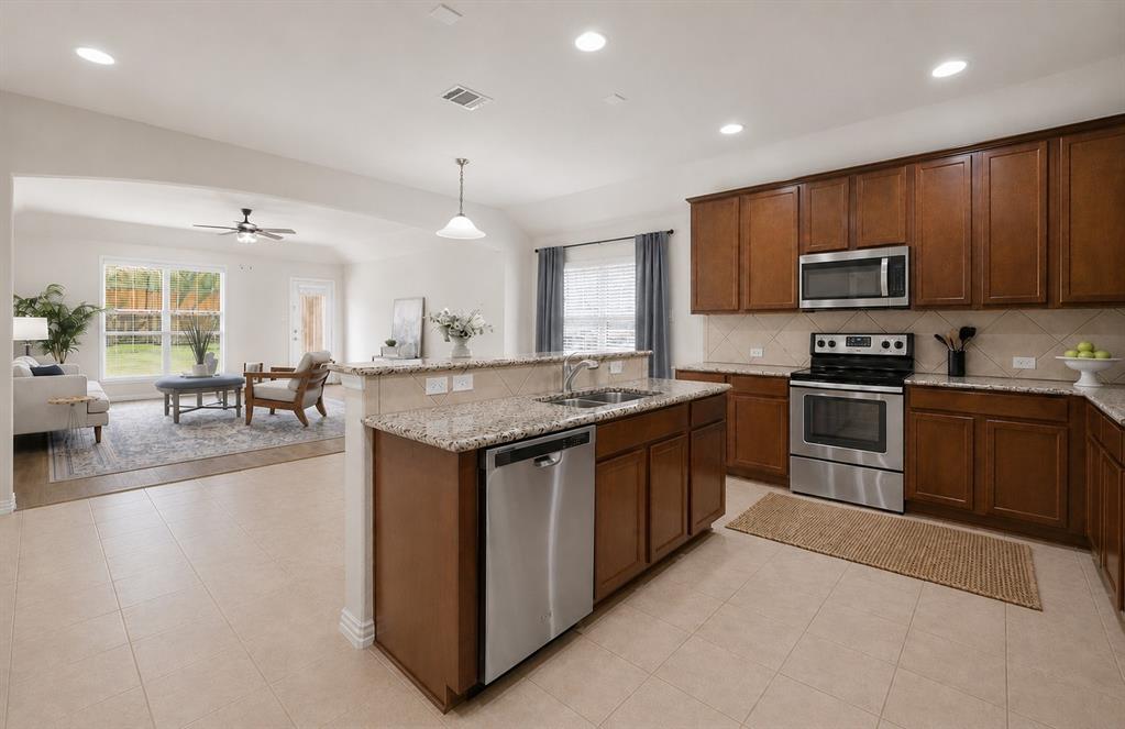 149 Pleasant Hill Lane, Fate, TX 75189