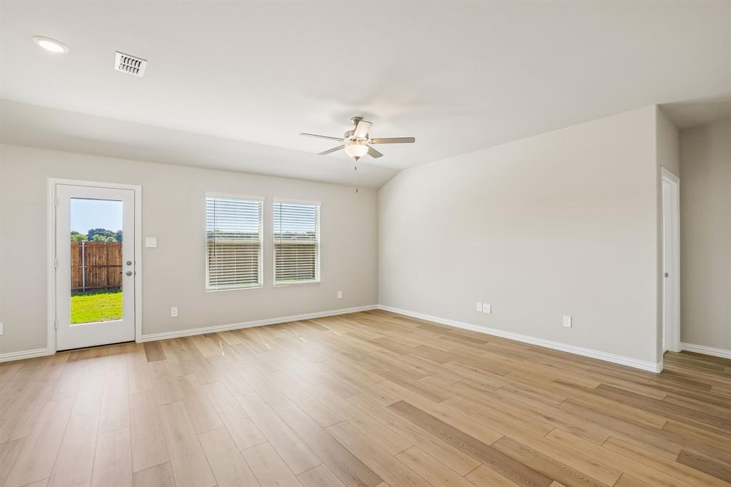 Photo is not of the actual home, but is an inspirational photo of builder’s model home and may depict options, furnishings, and/or decorator features that are not included.