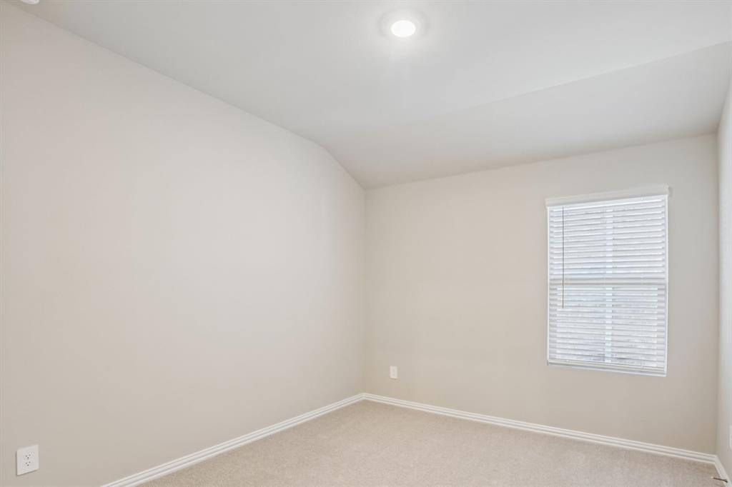 Photo is not of the actual home, but is an inspirational photo of builder’s model home and may depict options, furnishings, and/or decorator features that are not included.