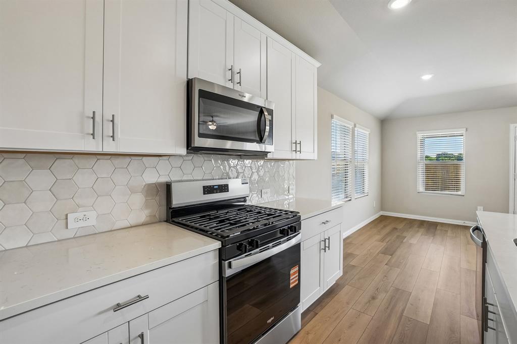 Photo is not of the actual home, but is an inspirational photo of builder’s model home and may depict options, furnishings, and/or decorator features that are not included.