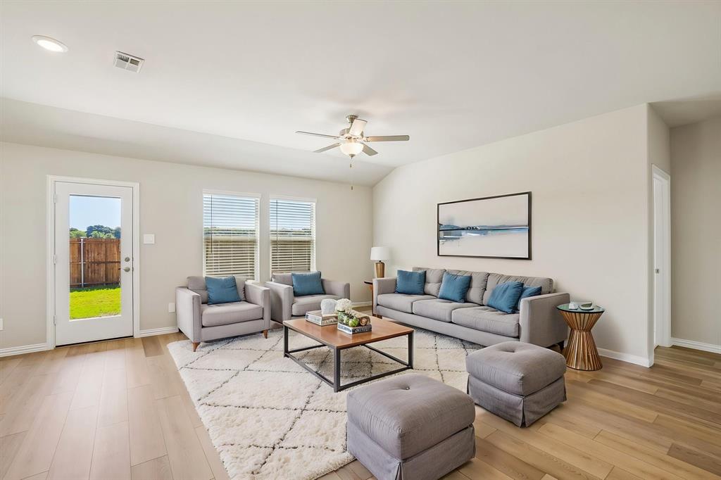 Photo is not of the actual home, but is an inspirational photo of builder’s model home and may depict options, furnishings, and/or decorator features that are not included.