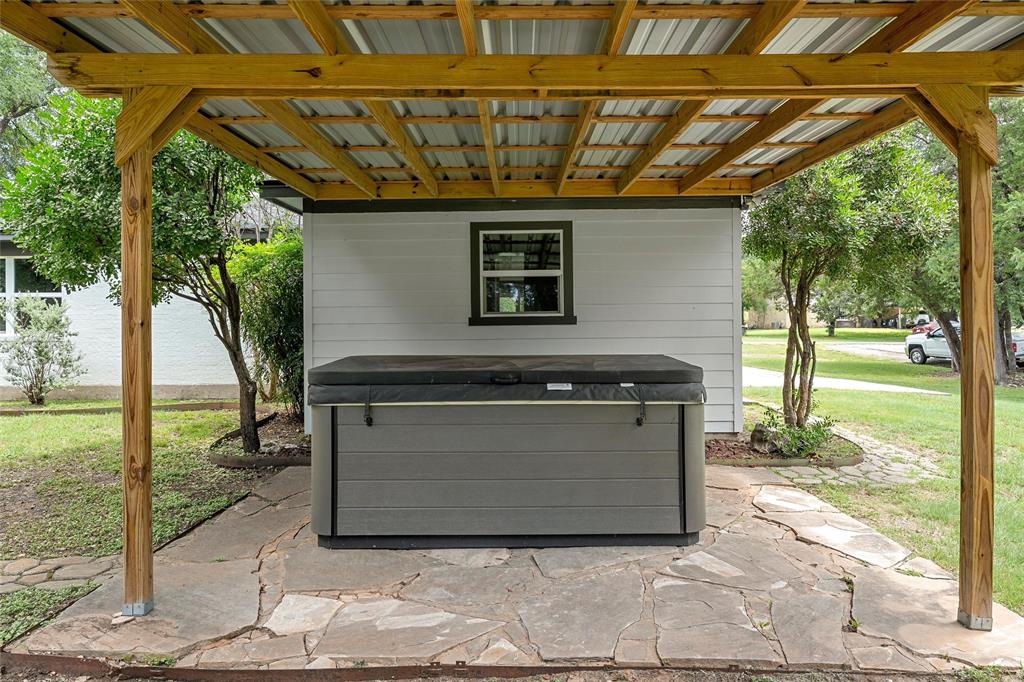 139 Cresthill Circle, Valley Mills, TX 76689