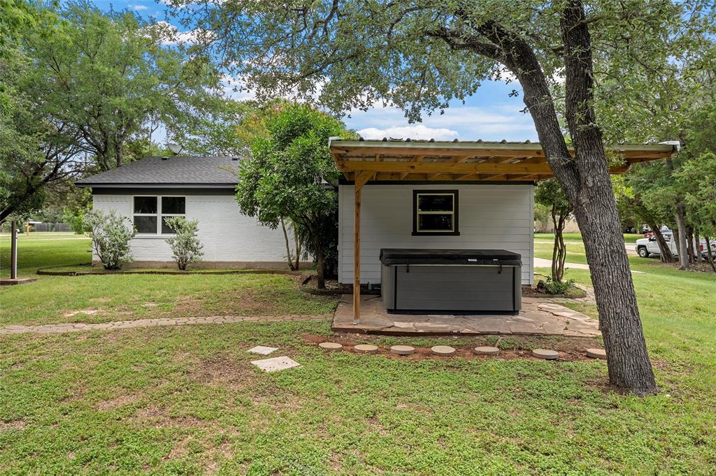 139 Cresthill Circle, Valley Mills, TX 76689
