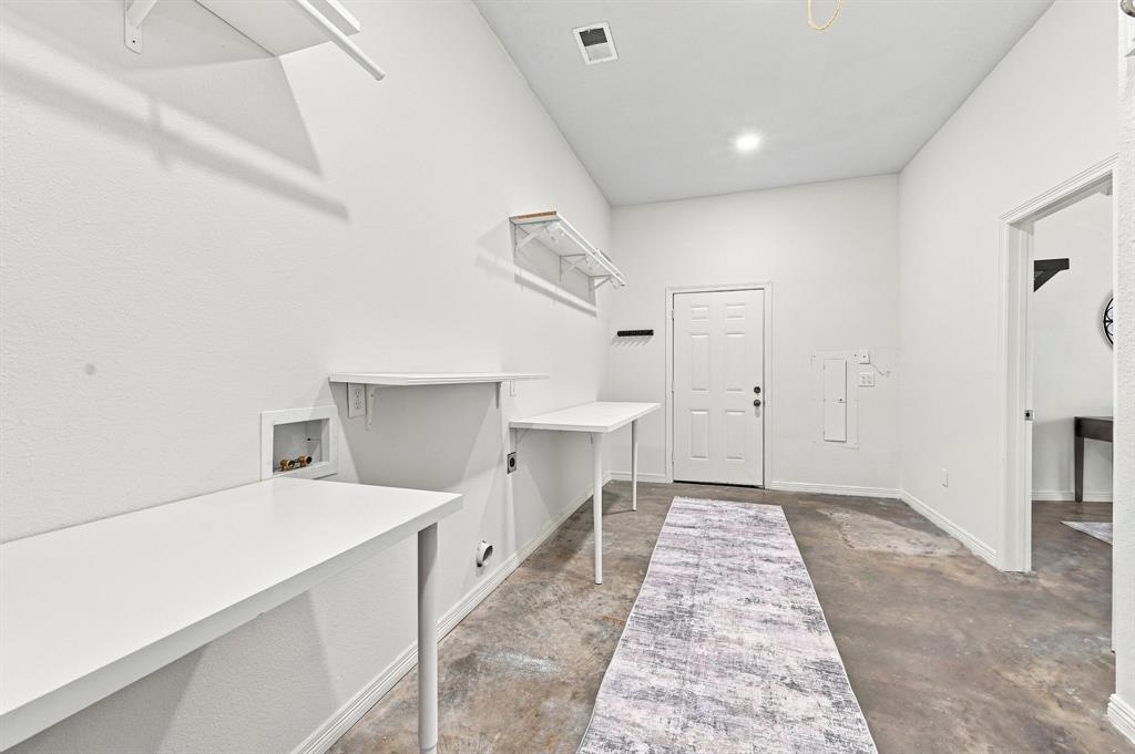 431 Mcalpin Road, Midlothian, TX 76065