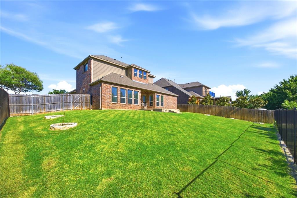 3909 Whitman Drive, Rockwall, TX 75087