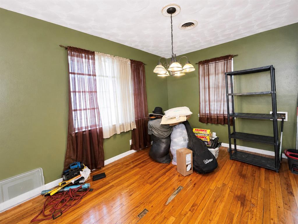 3023 Carpenter Avenue, Dallas, TX 75215