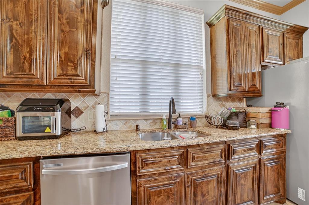172 Buffington Avenue, Fate, TX 75189