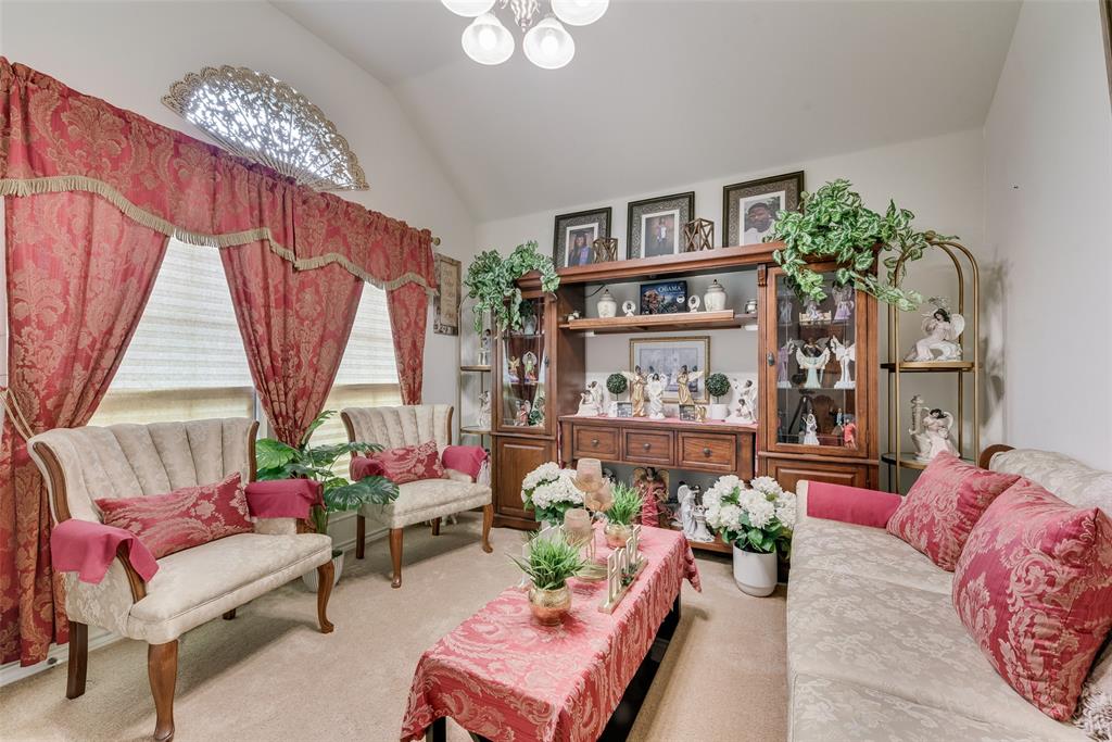 301 Billy Wickliffe Drive, Wilmer, TX 75172
