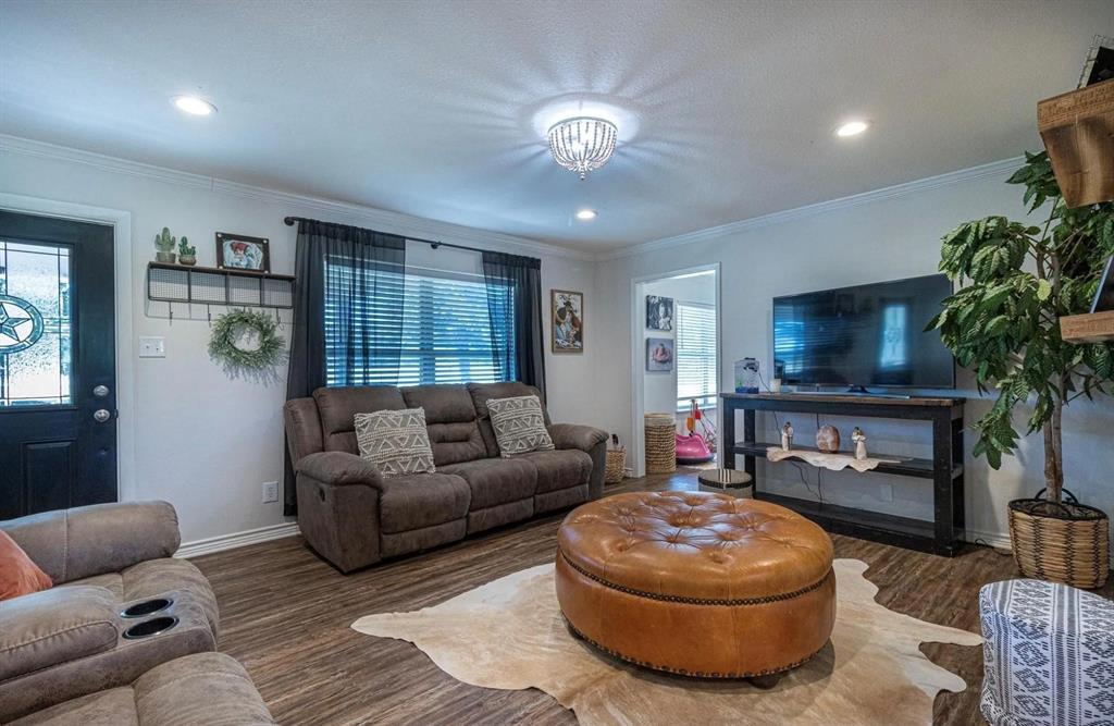 12817 US Highway 175 E, Larue, TX 75770