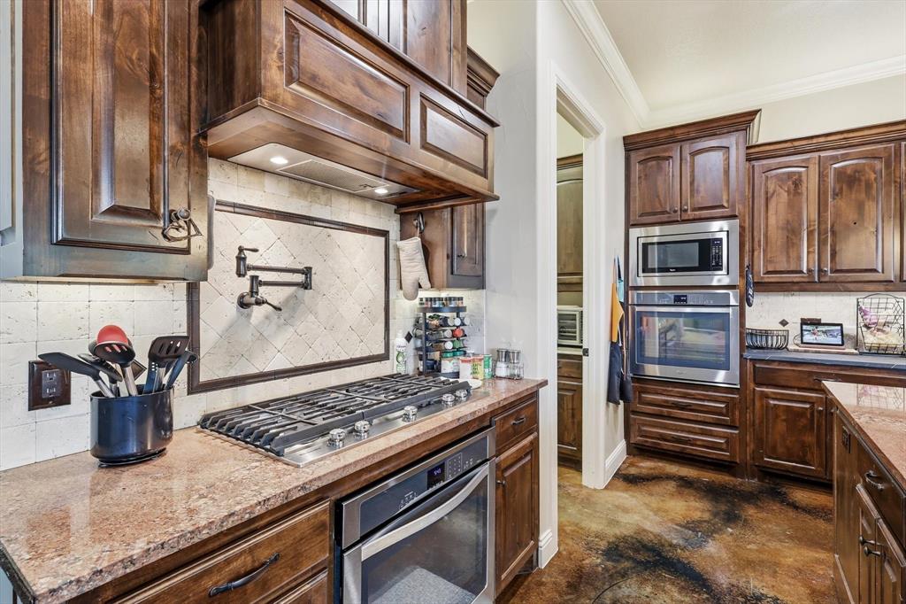 1040 Lighthouse Court, Grand Prairie, TX 75104 1040 Lighthouse Court, Grand Prairie, TX 75104