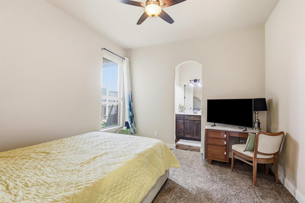 1040 Lighthouse Court, Grand Prairie, TX 75104