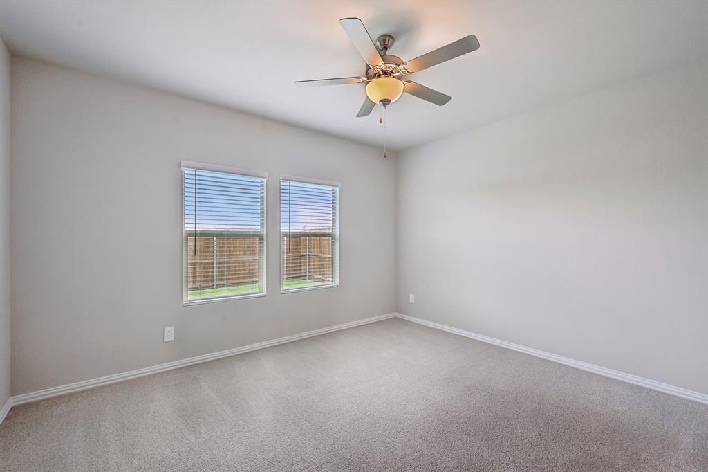 Photo is not of the actual home, but is an inspirational photo of builder’s model home and may depict options, furnishings, and/or decorator features that are not included.