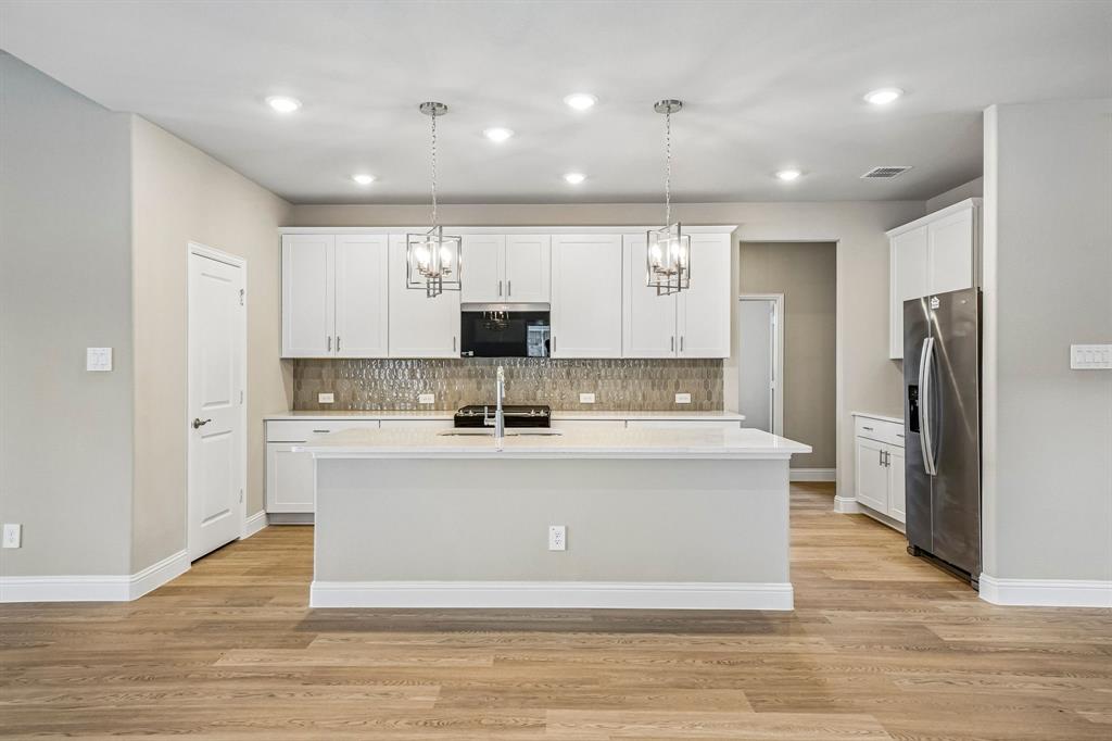 Photo is not of the actual home, but is an inspirational photo of builder’s model home and may depict options, furnishings, and/or decorator features that are not included.