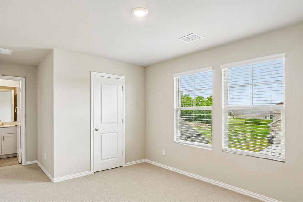Photo is not of the actual home, but is an inspirational photo of builder’s model home and may depict options, furnishings, and/or decorator features that are not included.