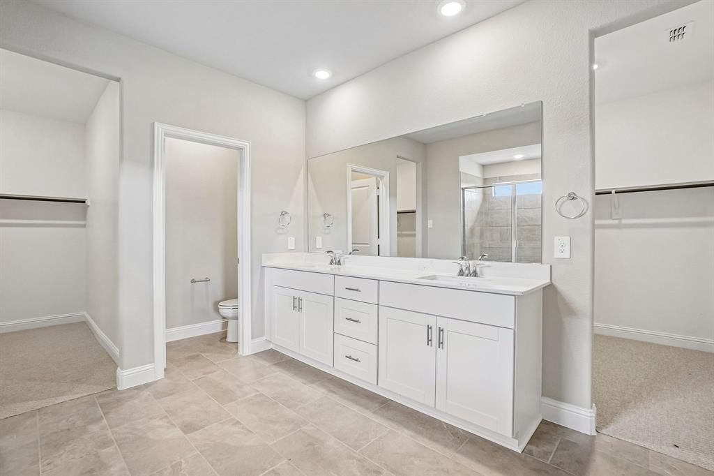 Photo is not of the actual home, but is an inspirational photo of builder’s model home and may depict options, furnishings, and/or decorator features that are not included.