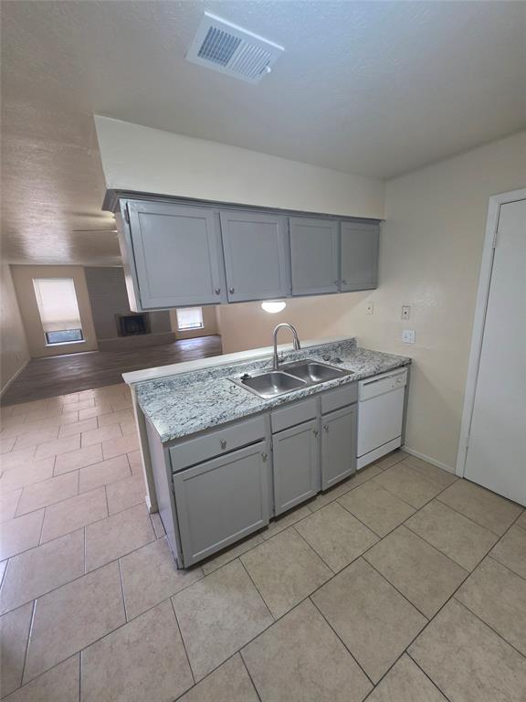 1225 Oakbluff Drive, Lancaster, TX 75146