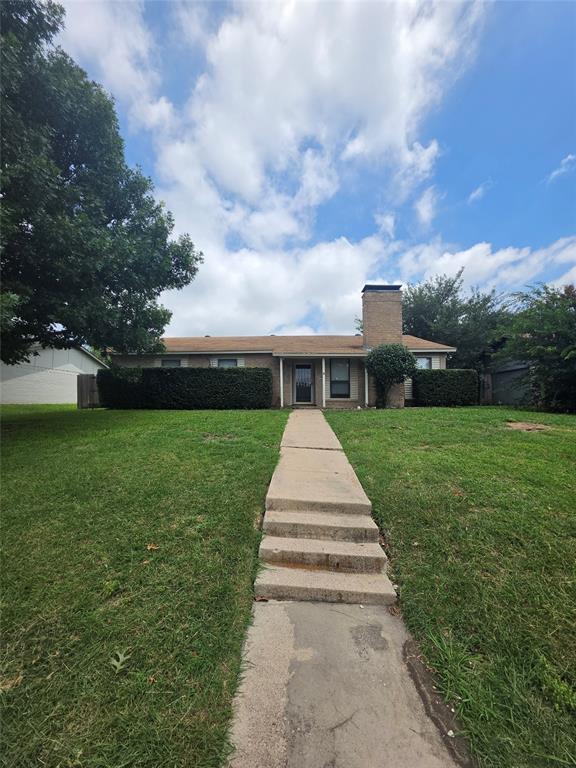 1225 Oakbluff Drive, Lancaster, TX 75146