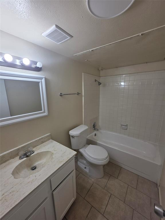 1225 Oakbluff Drive, Lancaster, TX 75146