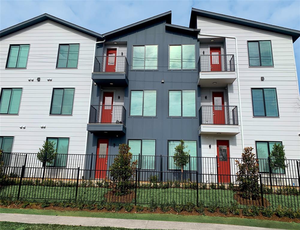 3235 Dallas Street, #1207, Dallas, TX 75210