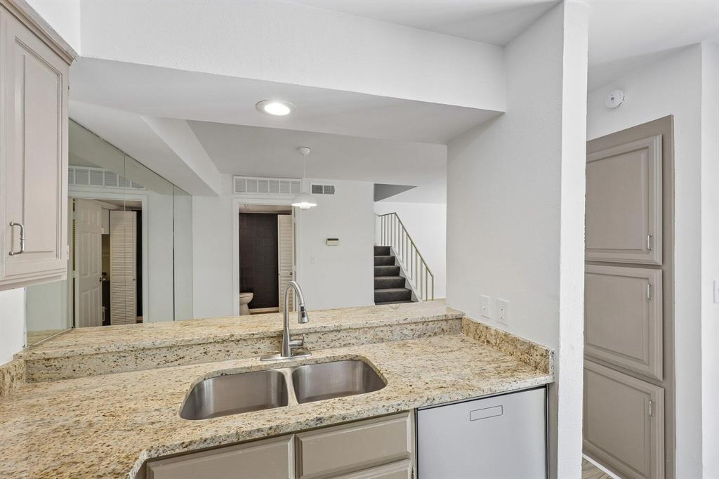 5200 Martel Avenue, #7D, Dallas, TX 75206