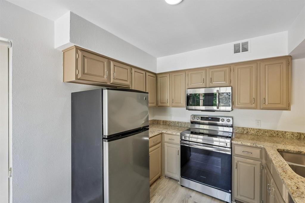 5200 Martel Avenue, #7D, Dallas, TX 75206