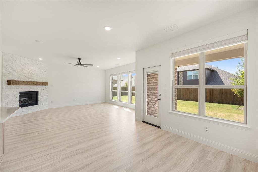 917 Greenleaf Court, Anna, TX 75409