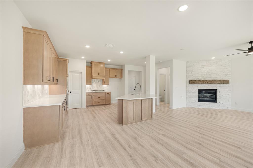 917 Greenleaf Court, Anna, TX 75409
