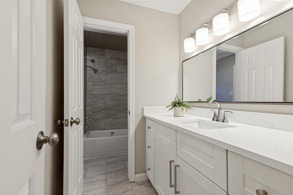 2104 Heather Hill Lane, Plano, TX 75075