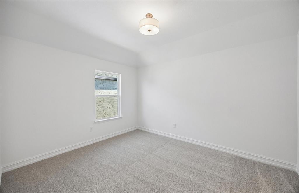 Secondary bedroom
