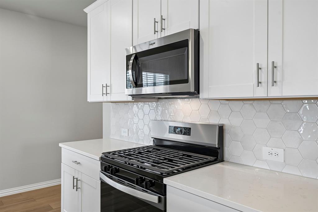 Photo is not of the actual home, but is an inspirational photo of builder’s model home and may depict options, furnishings, and/or decorator features that are not included. Photo is not of the actual home, but is an inspirational photo of builder’s model home and may depict options, furnishings, and/or decorator features that are not included.