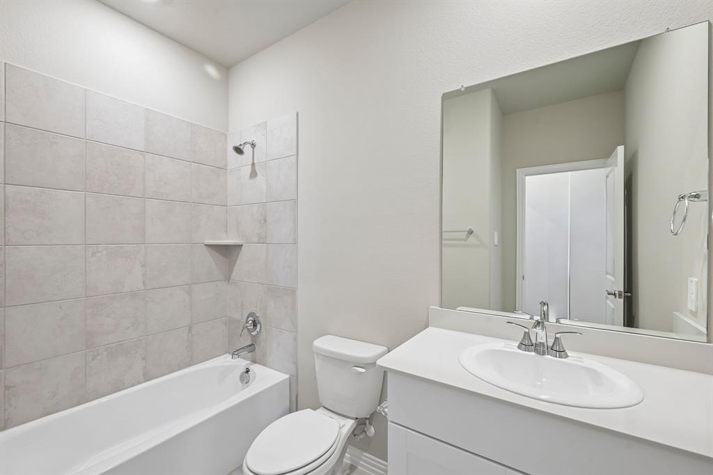 Photo is not of the actual home, but is an inspirational photo of builder’s model home and may depict options, furnishings, and/or decorator features that are not included.